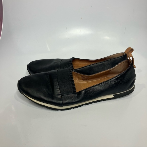 Gentle Souls by Kenneth Cole Luca Ruffle flats black leather size 10 - Picture 5 of 8